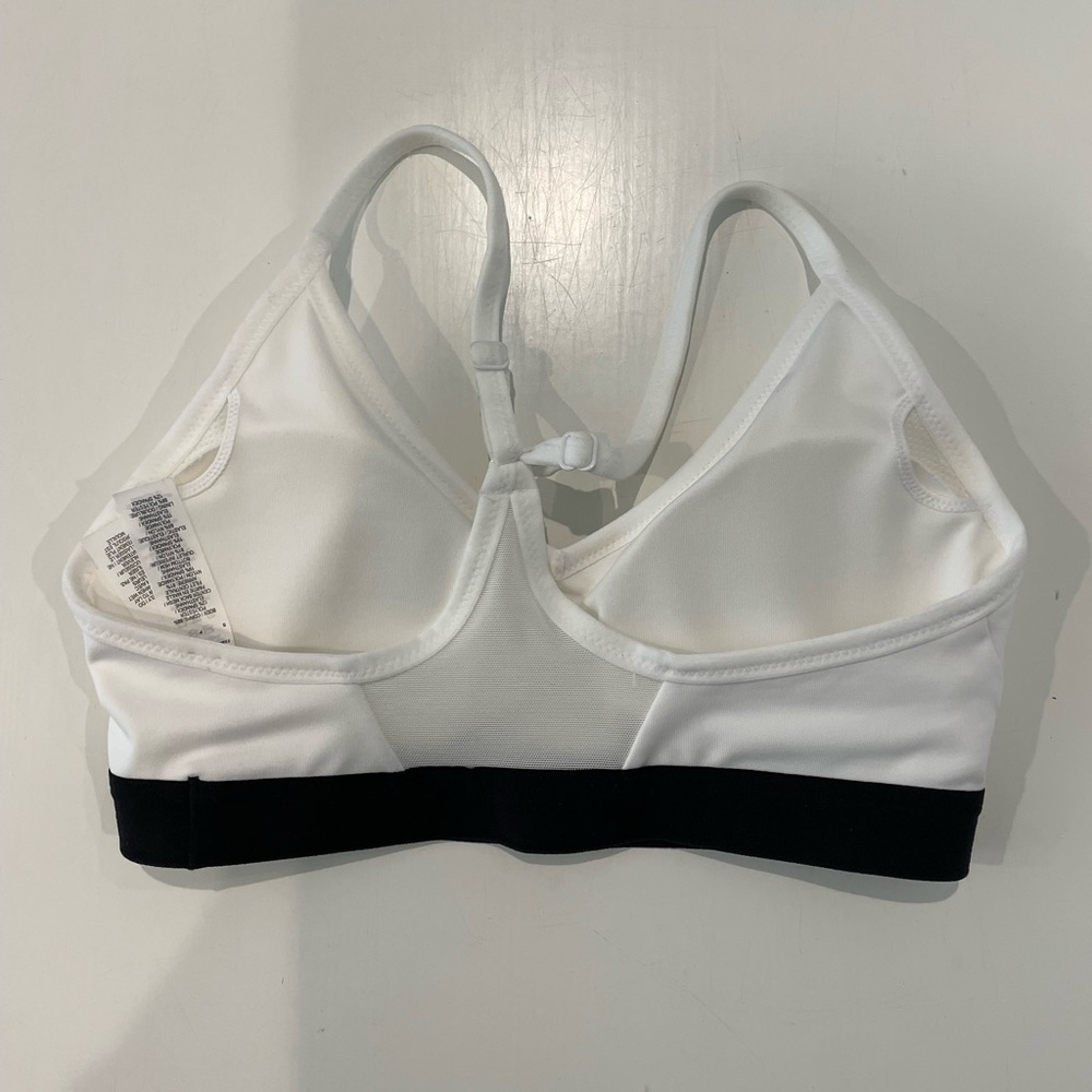 White Nike Sports Bra Brand New - Picture 2 of 3